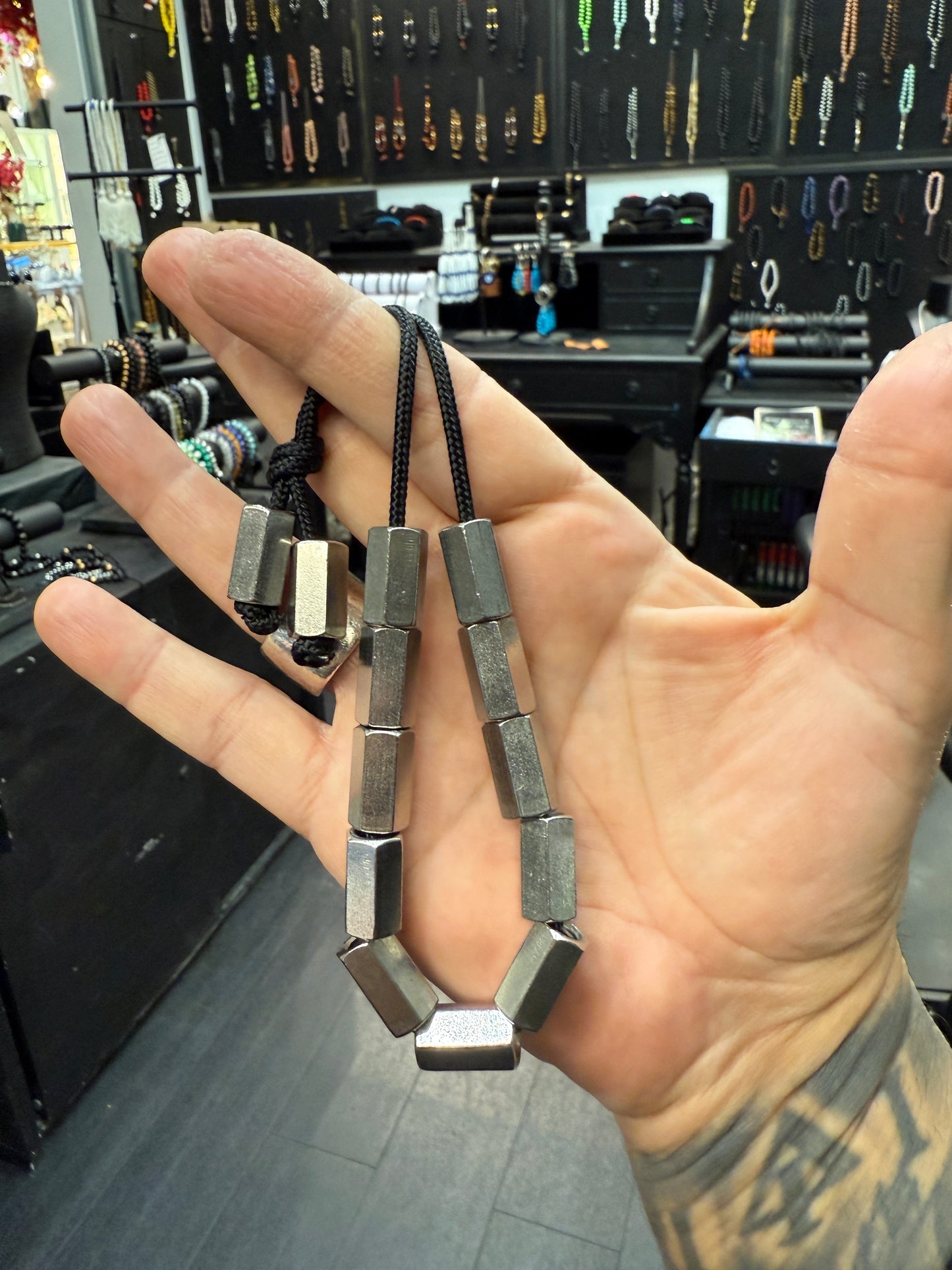 Industrial Series Komboloi