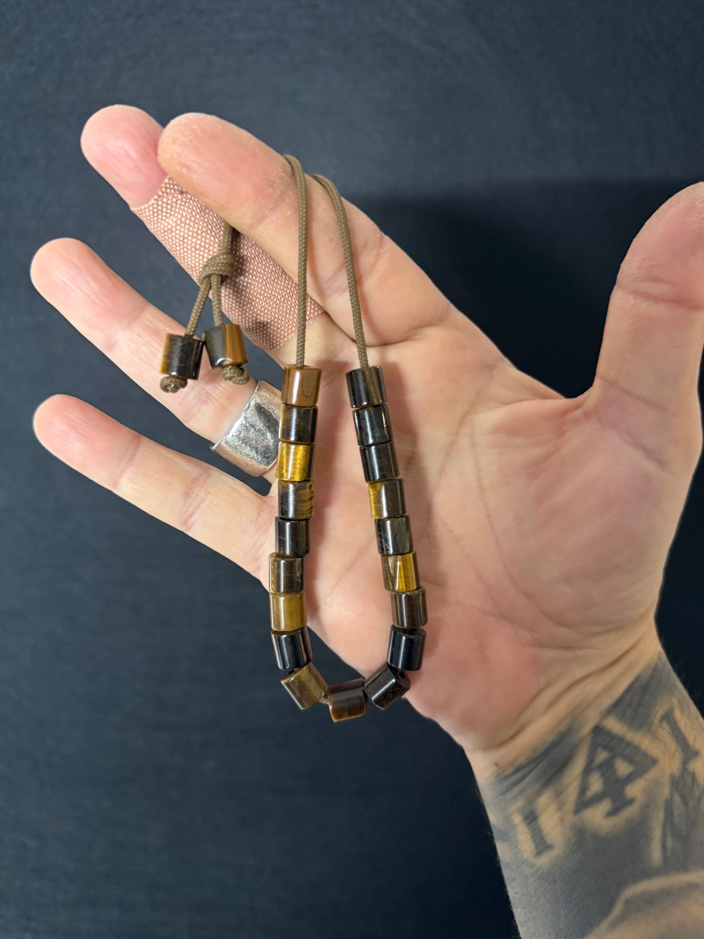Tiger’s Eye Komboloi