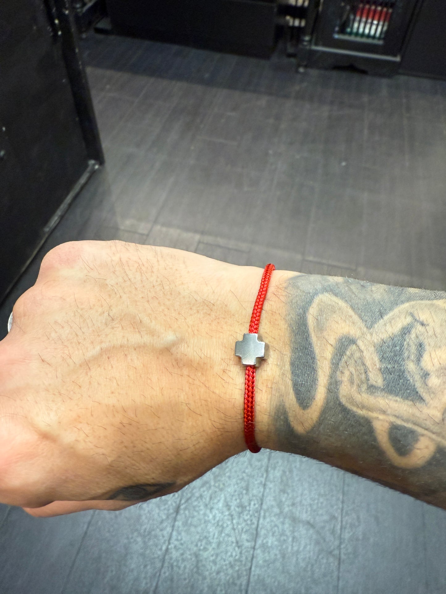 Minimalist Paracord & Stainless Steel Cross Protection Bracelet