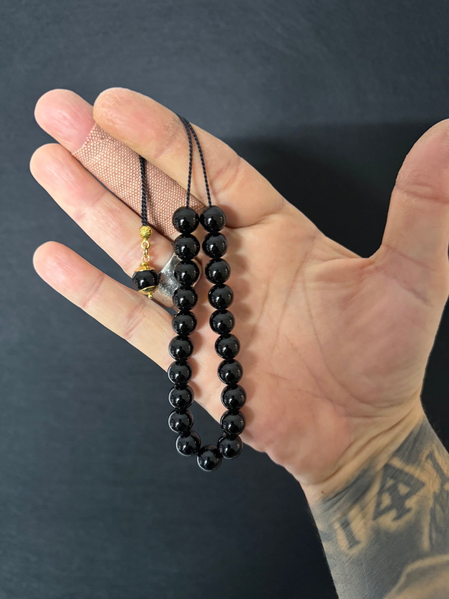 Silk Strung Onyx Komboloi