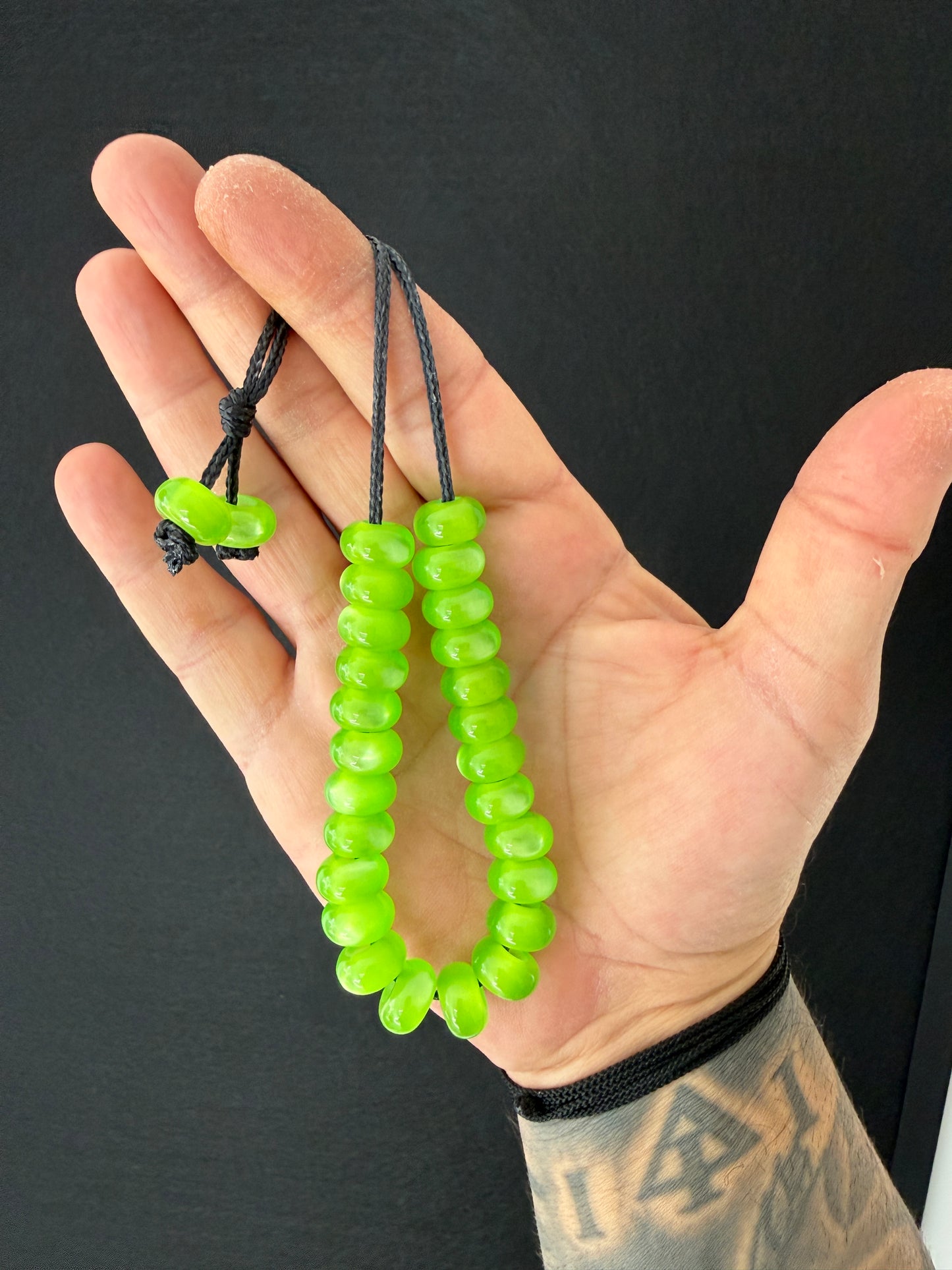 Extreme II - 33 Bead Komboloi (Kevlar & Resin)