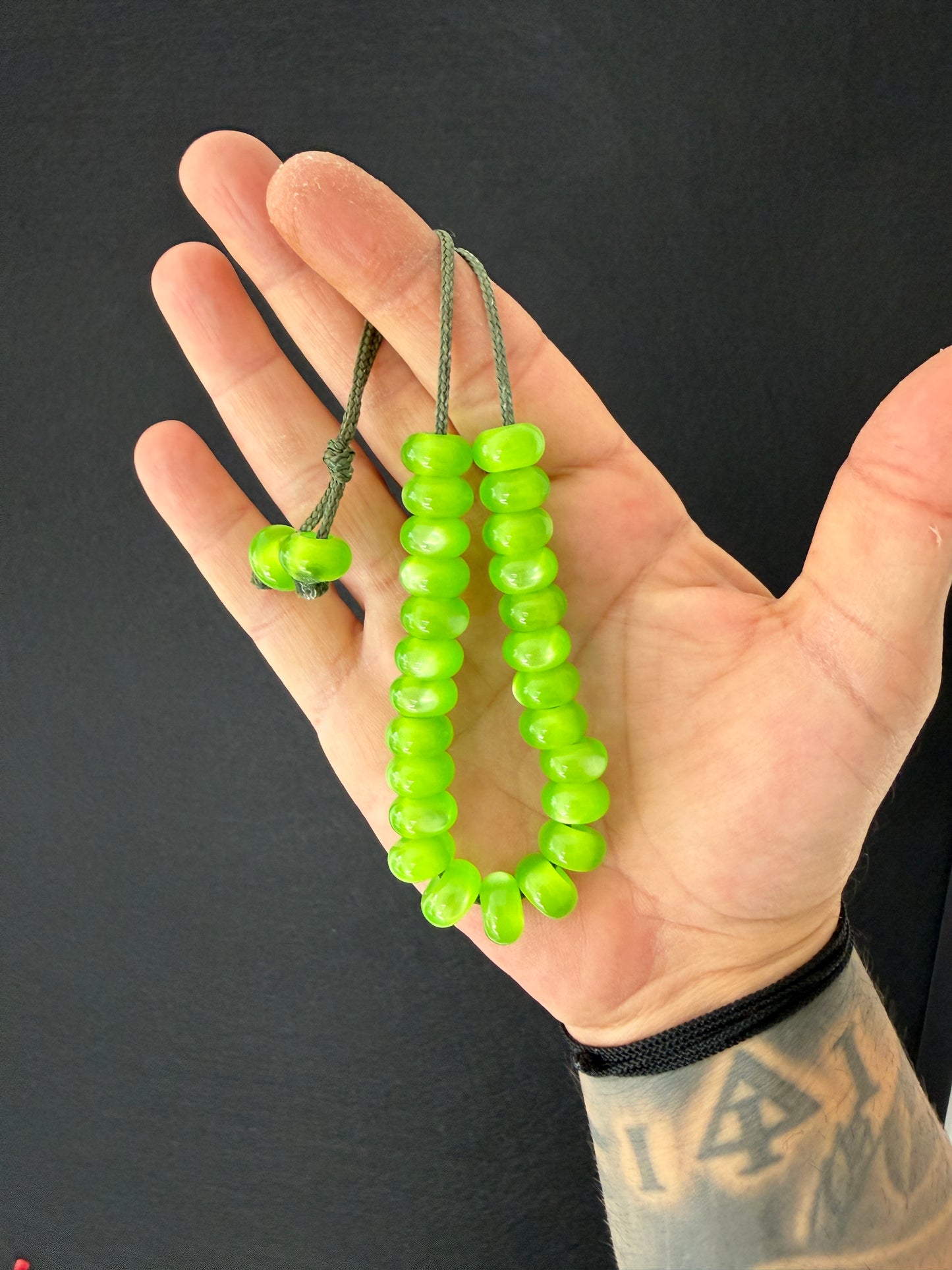 Extreme II - 33 Bead Komboloi (Kevlar & Resin)