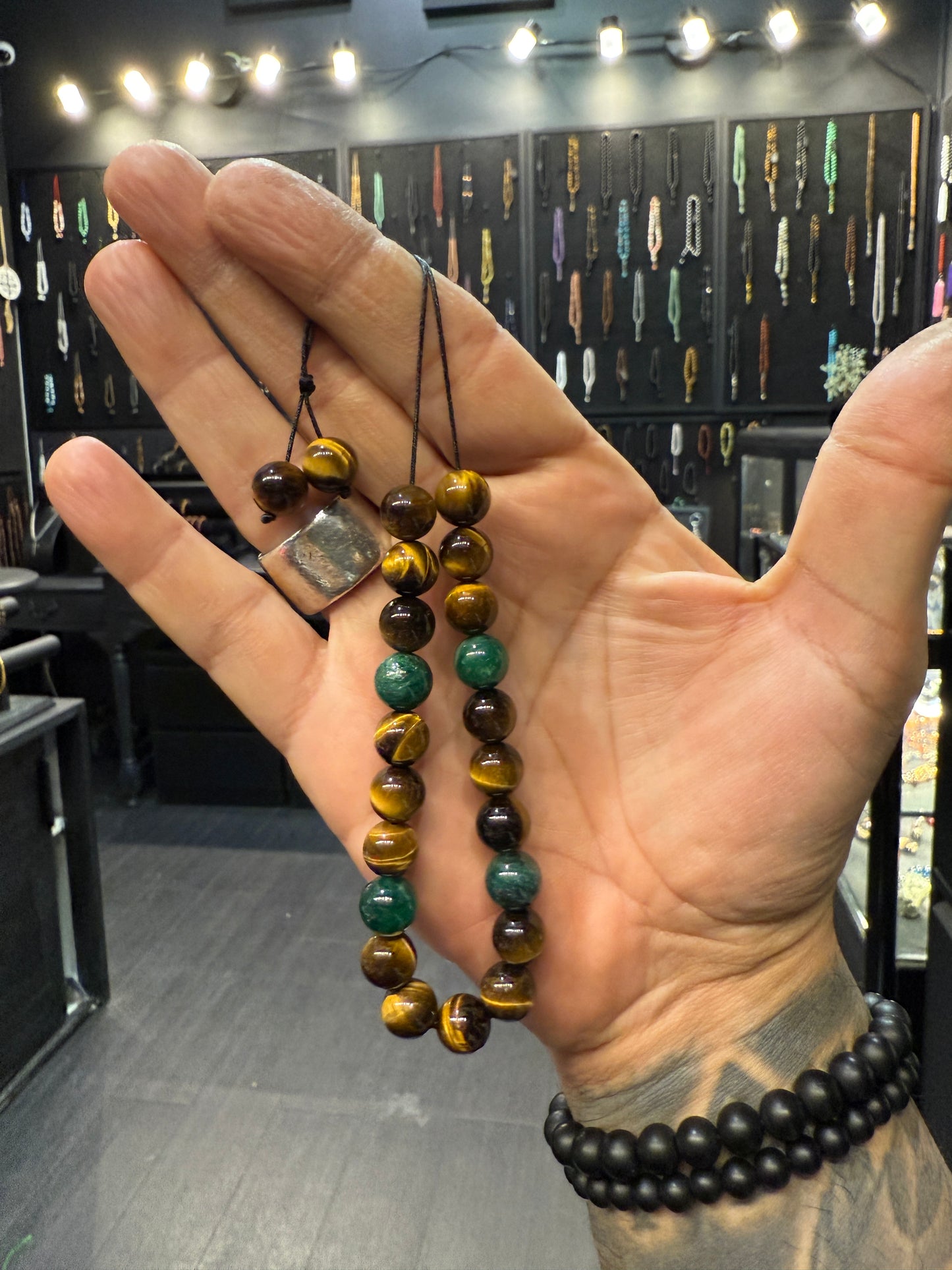 Tigers & Eye & Emerald 21 Bead Komboloi