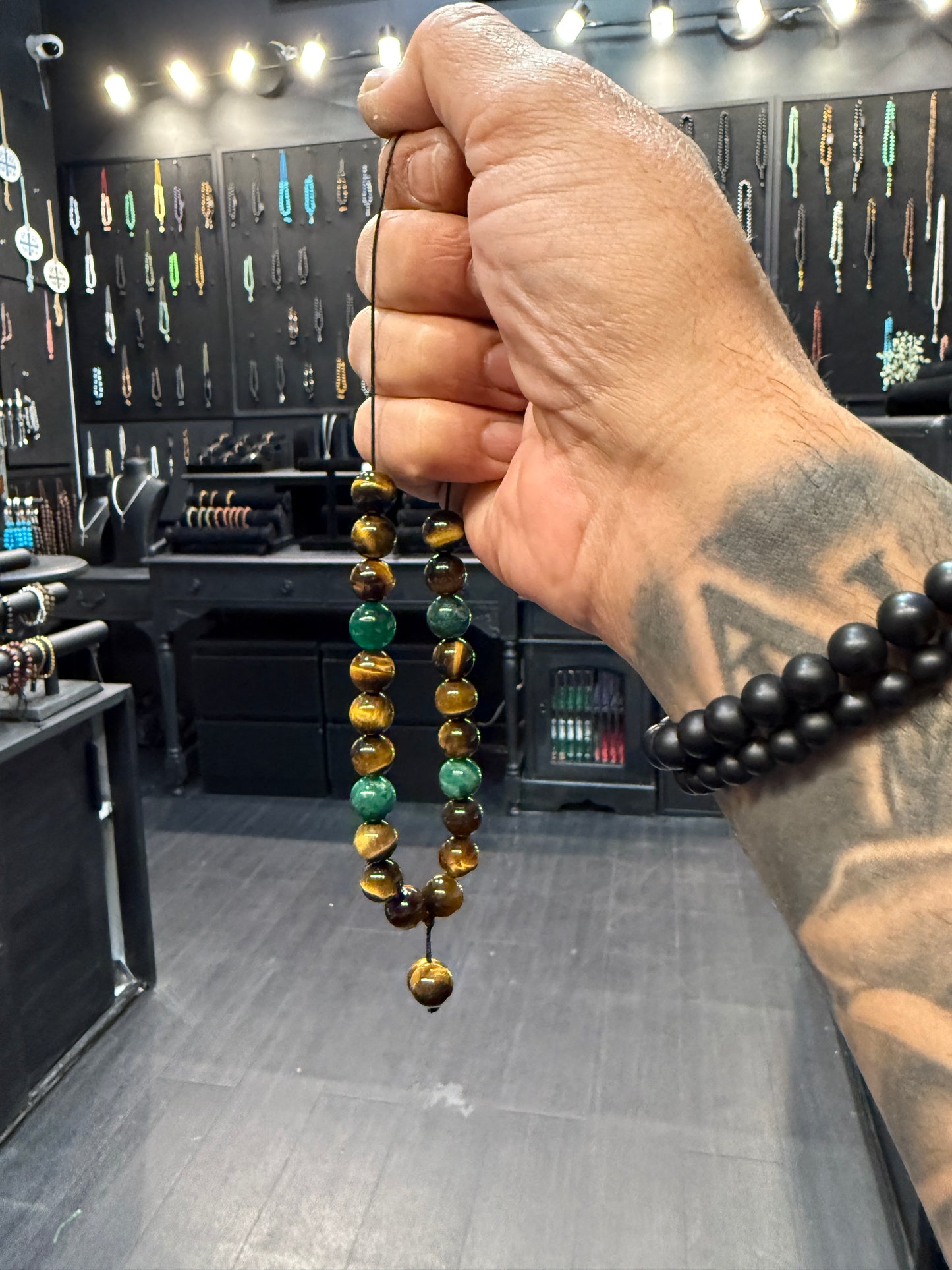 Tigers & Eye & Emerald 21 Bead Komboloi