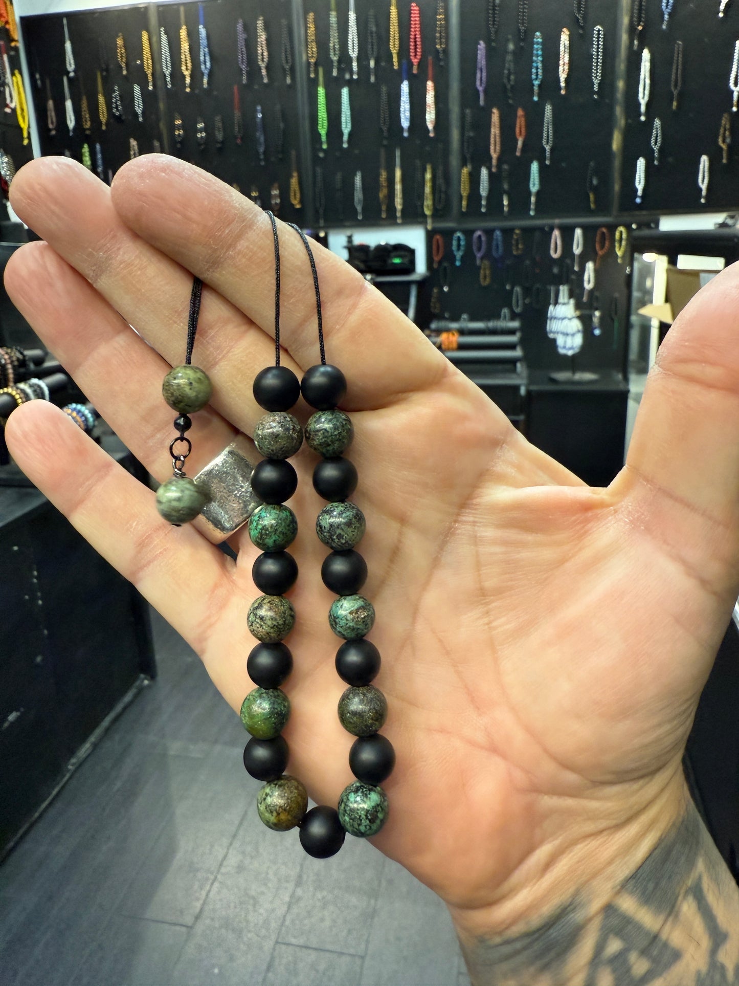 Matte Onyx & African Turquoise 21 Bead Komboloi